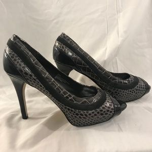 White House Black Market Klum